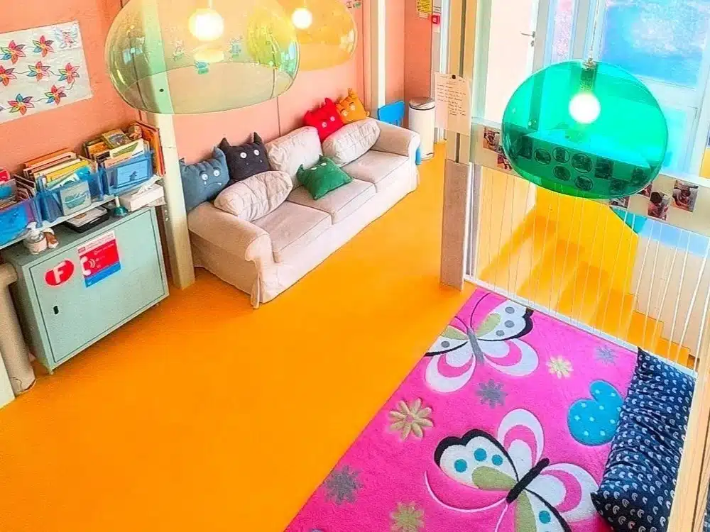 Entretien et nettoyage en profondeur des surfaces intérieures d'une crèche