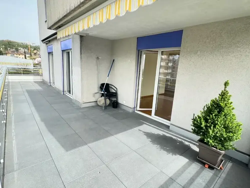 Full Clean Services vous propose le ménage ponctuel et récurrent à votre domicile.